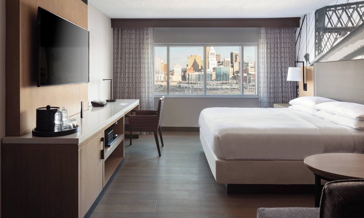 Covington Hotel | Cincinnati Marriott at RiverCenter