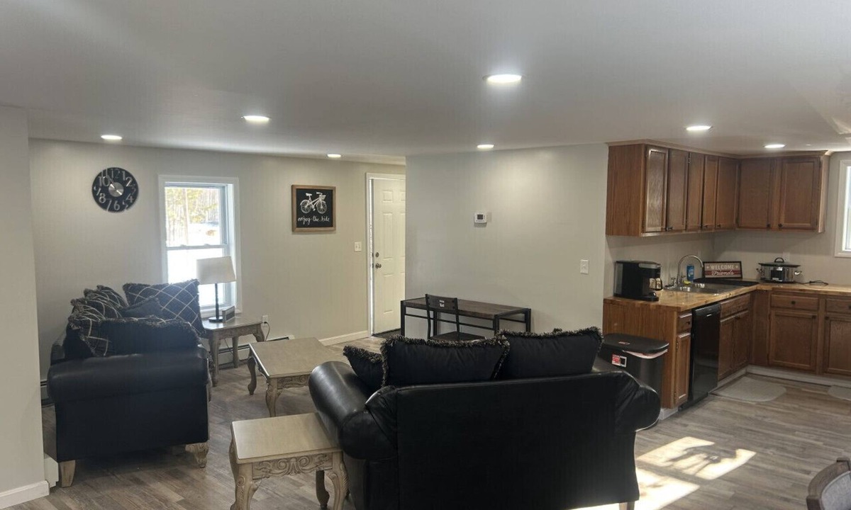 Kennebec House | Clean Renovated 4BR Home for Work Stays | Central Maine