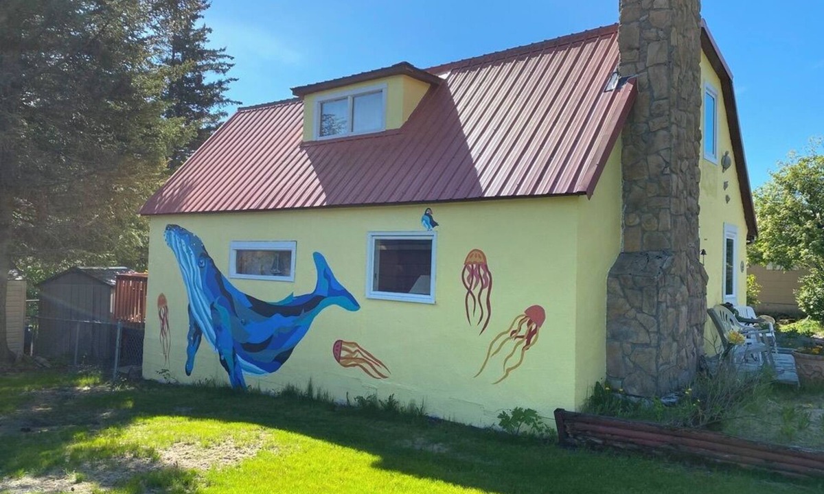 Seward House | Clean, rustic Seward home near downtown, waterfront, SeaLife Center, & adventure