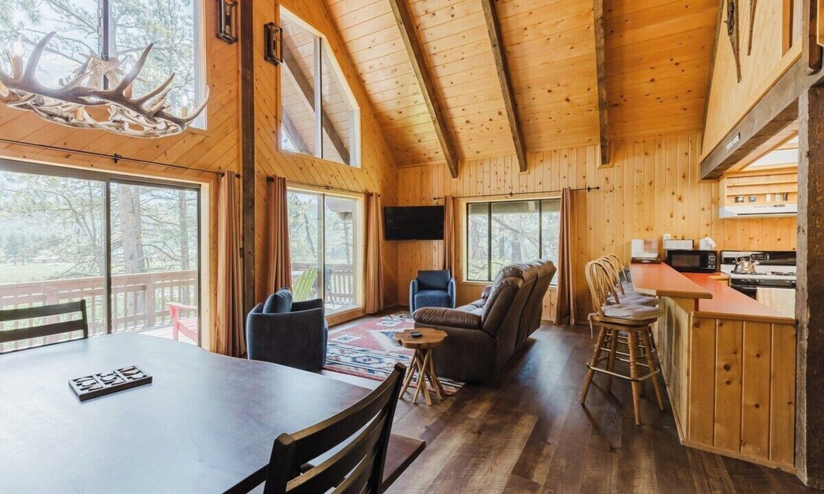 San Juan River Village Cabin | Close to Wolf Creek, Fish San Juan River, Escape the Crowds
