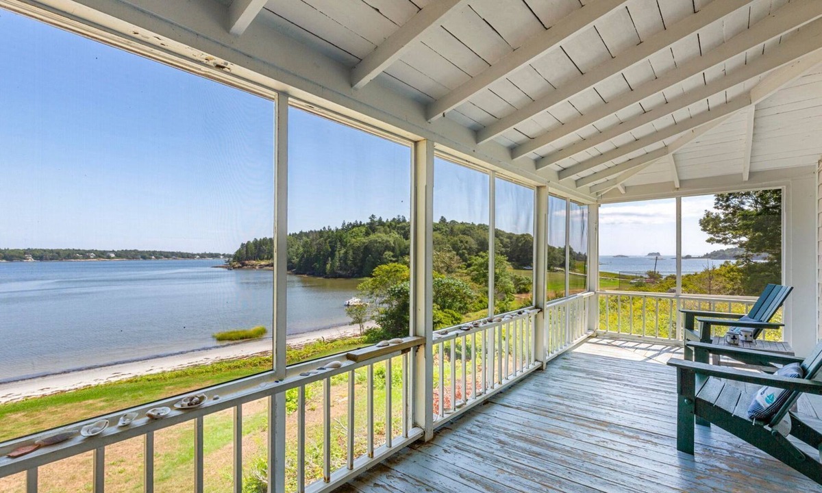 Georgetown Cottage | Coastal Haven - The Grey Cottage, 3 bedrooms on tidal bay