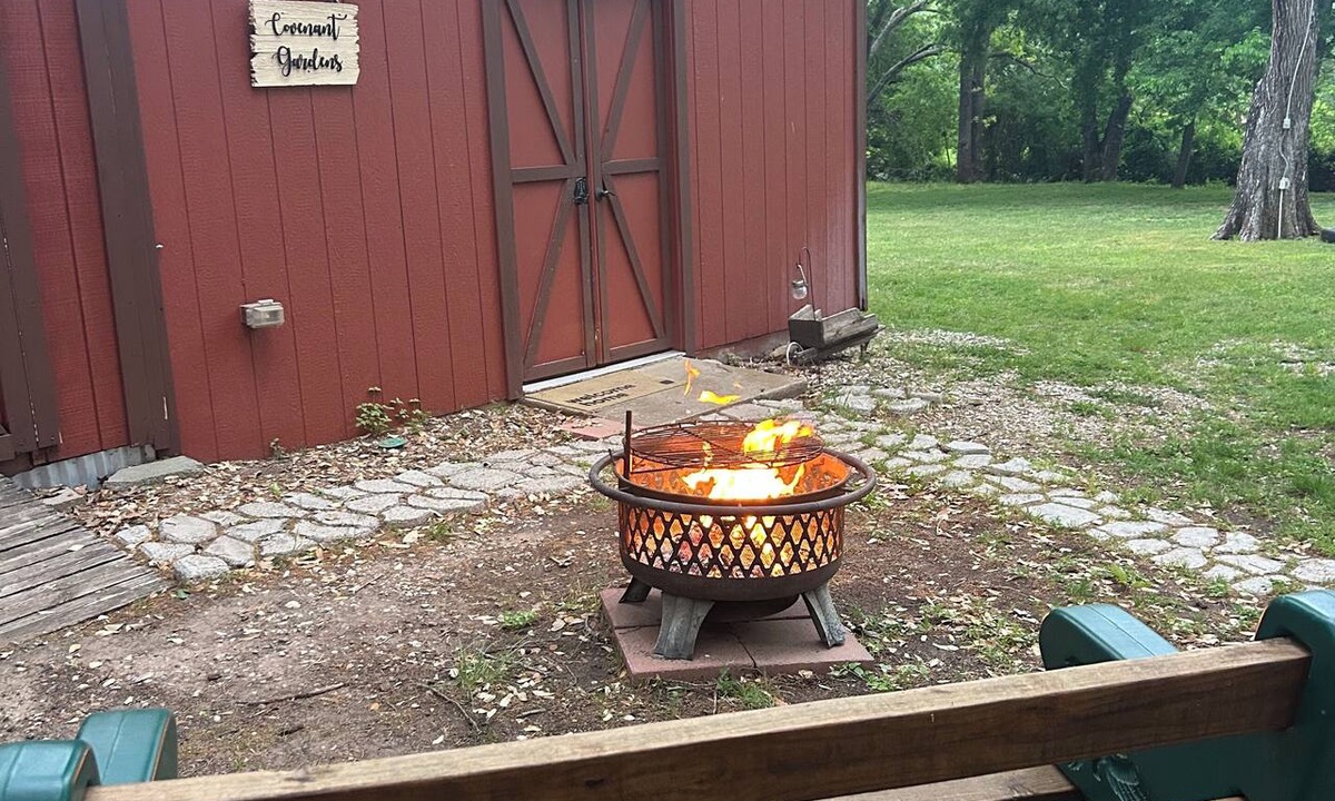 Pecan Acres Cabin | Come explore our Rustic cabin, & trails!