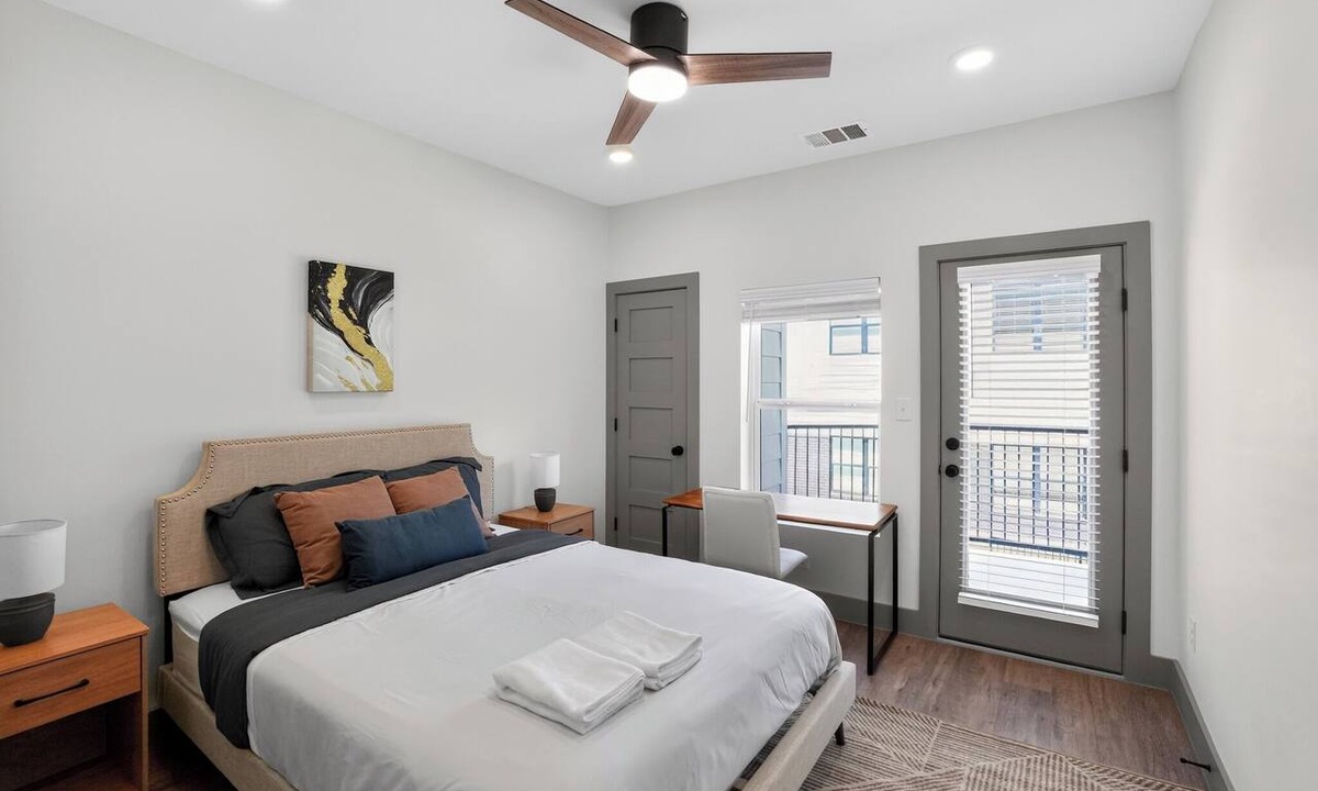 Parker Lane Apartment | Comfortable 1-bedroom with modern amenities.
