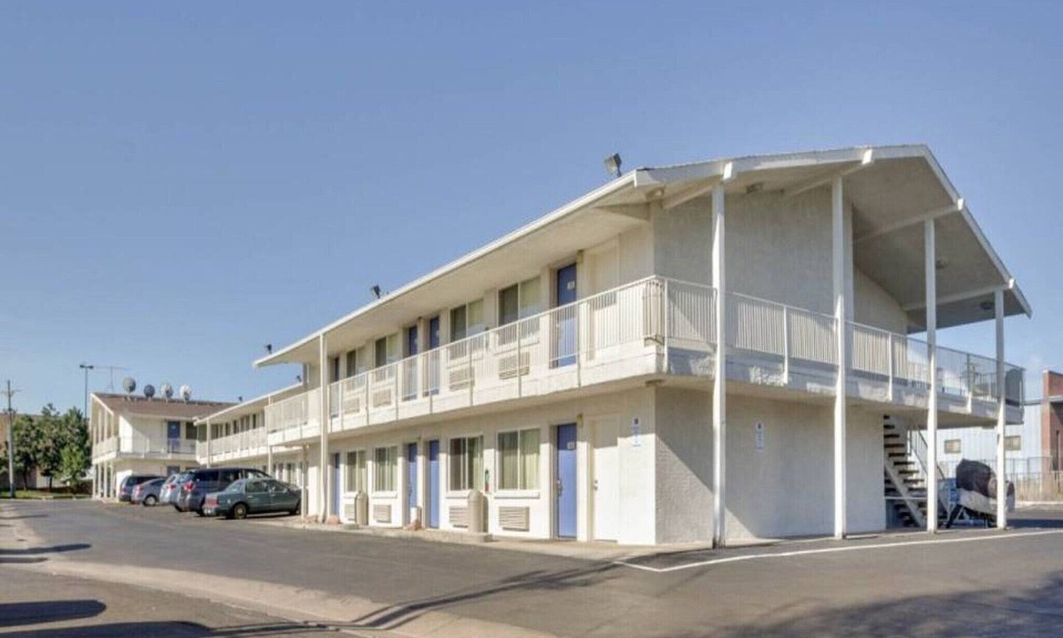 North Alameda Apartment | Comfortable stay with 2 Full Beds| NS