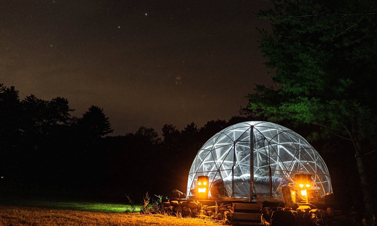 Jefferson RV Rental | ComfyDome Pond-Side Glamping