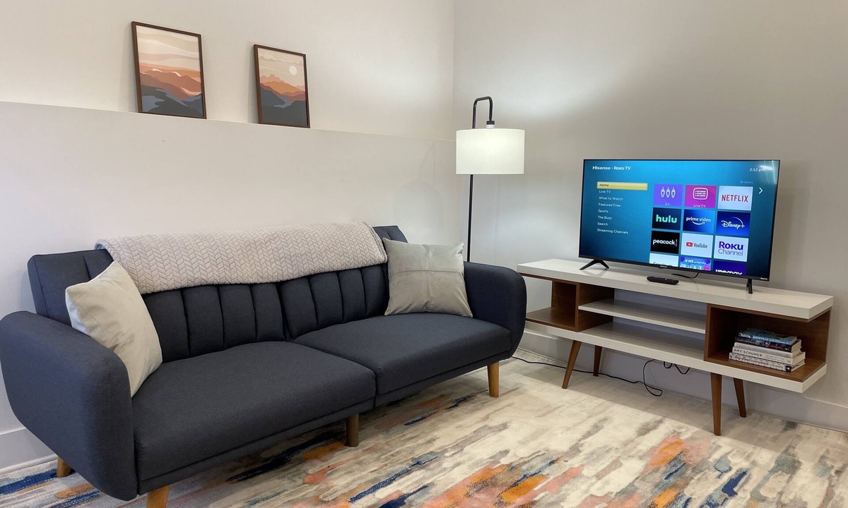 Oakley Apartment | Completely Updated, 10 min to downtown AVL, Long term welcome