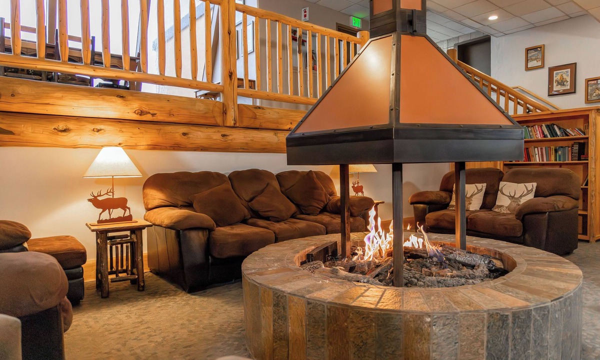Steamboat Springs Apartment | Condo-Style Studio in Cozy Resort w/Heated Pool, Sauna & Scenic Mountain Views!