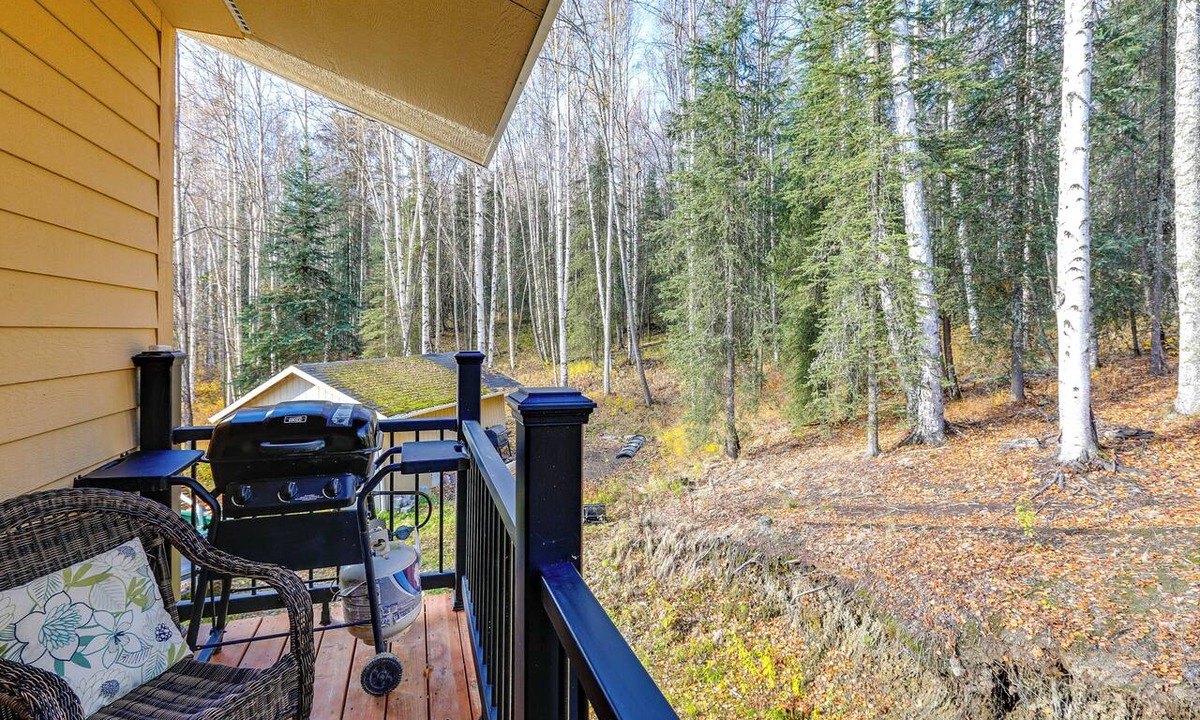 Fairbanks Apartment | Convenient Fairbanks Guest Suite w/Grill!