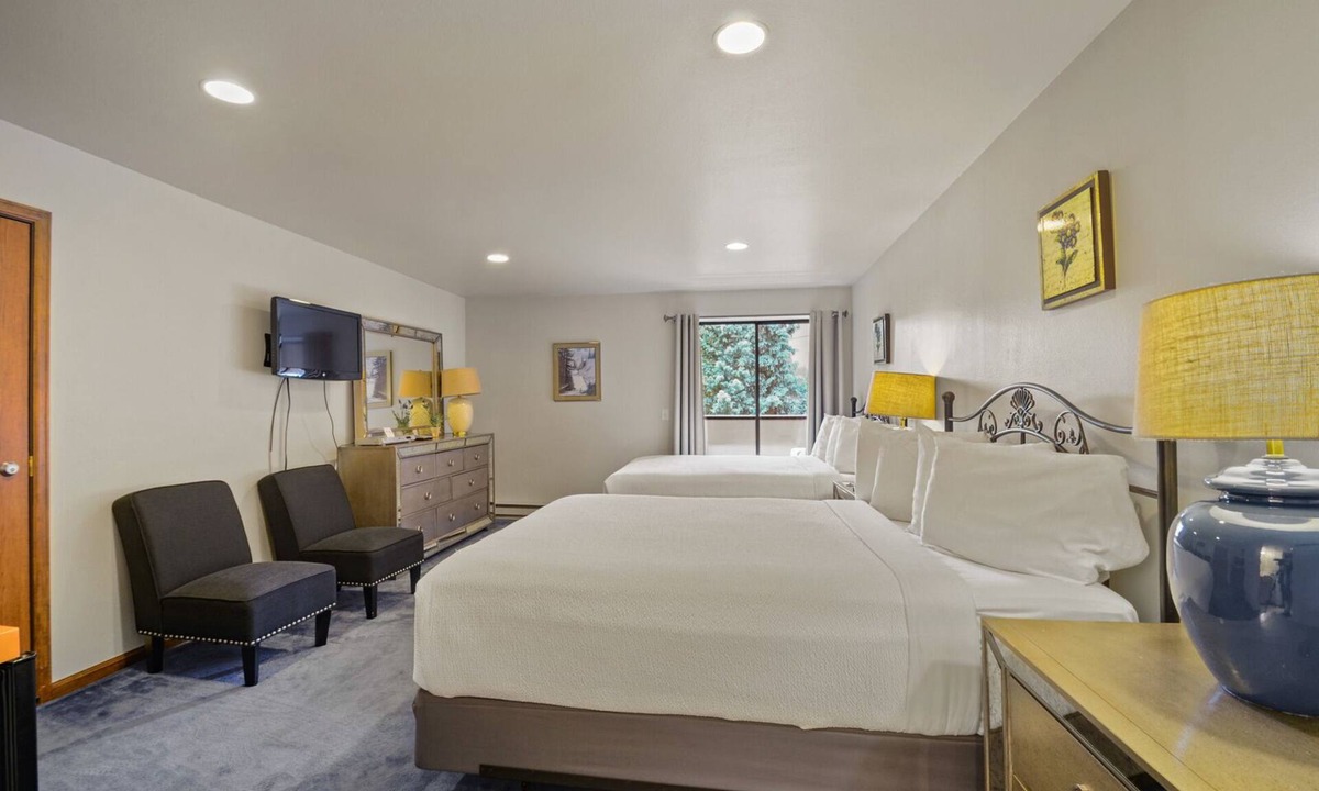 Copper Mountain Village Hotel | Copper Mountain Inn Hotel Style Room with 2 Beds #347 by RedAwning