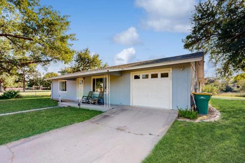 Granite Shoals House | Cozy 2 Bedroom Home with Gas Grill, Patio, and Boat Parking