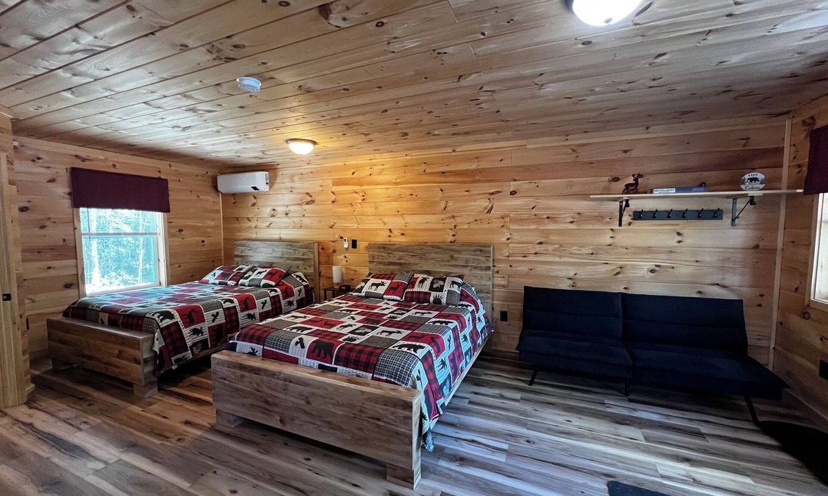 Sangerville Cabin | Cozy cabin rental located on the atv & snowmobile trail. Family & Pet friendly