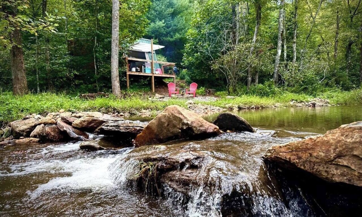 Purlear RV Rental | Cozy Creekside A-Frame | WiFi + Hot Shower