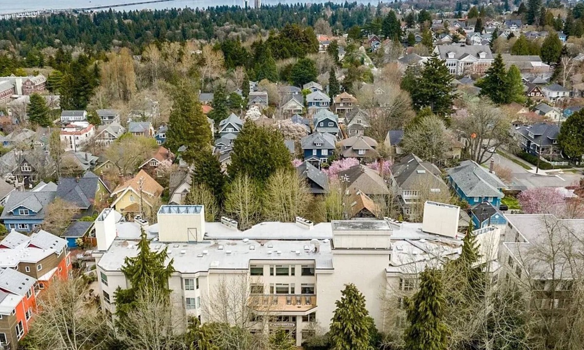Stevens Condo | Cozy private 1-bedroom condo with AC next to Volunteer park 欢迎