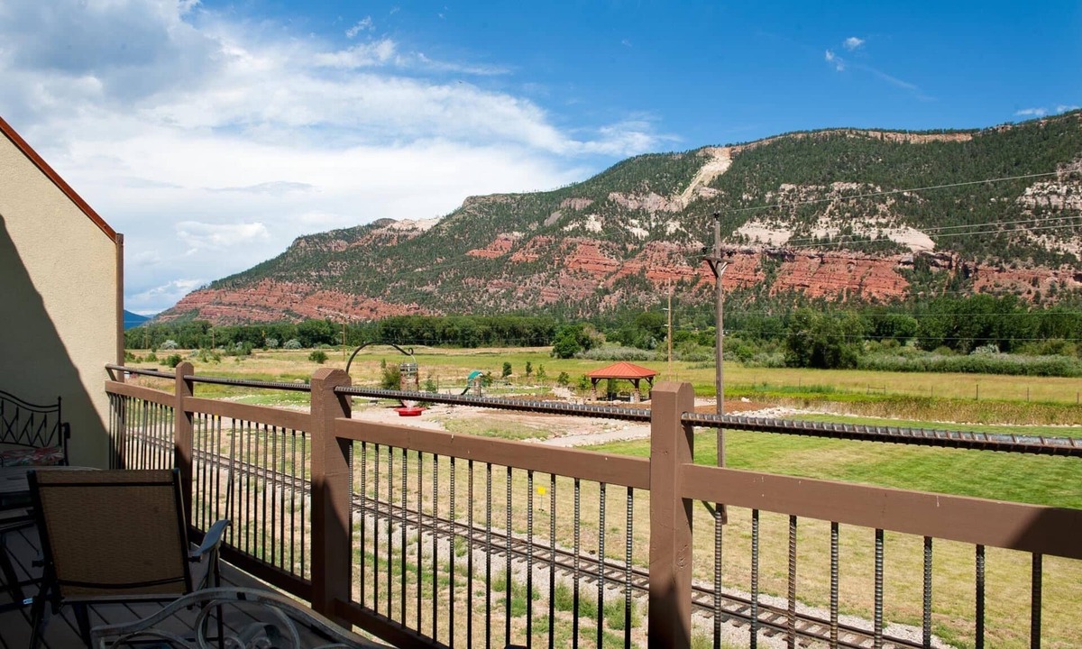 Durango House | Crimson Cliff Townhome - Great Views - 4 Miles from Downtown - Central AC