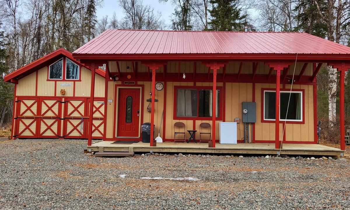 Funny River Cabin | CUTE CABIN 10 MINUTES FROM TOWN AND FISHING