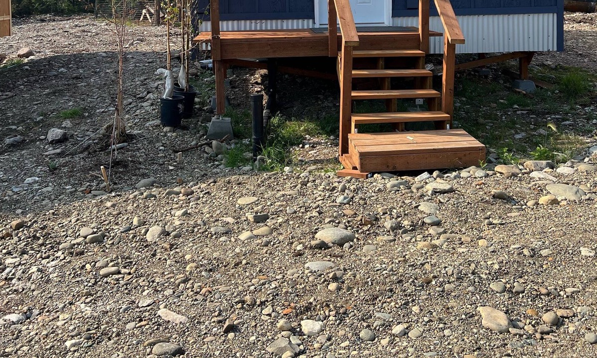Healy Cabin | Denali Dry Creek Tiny Home 5
