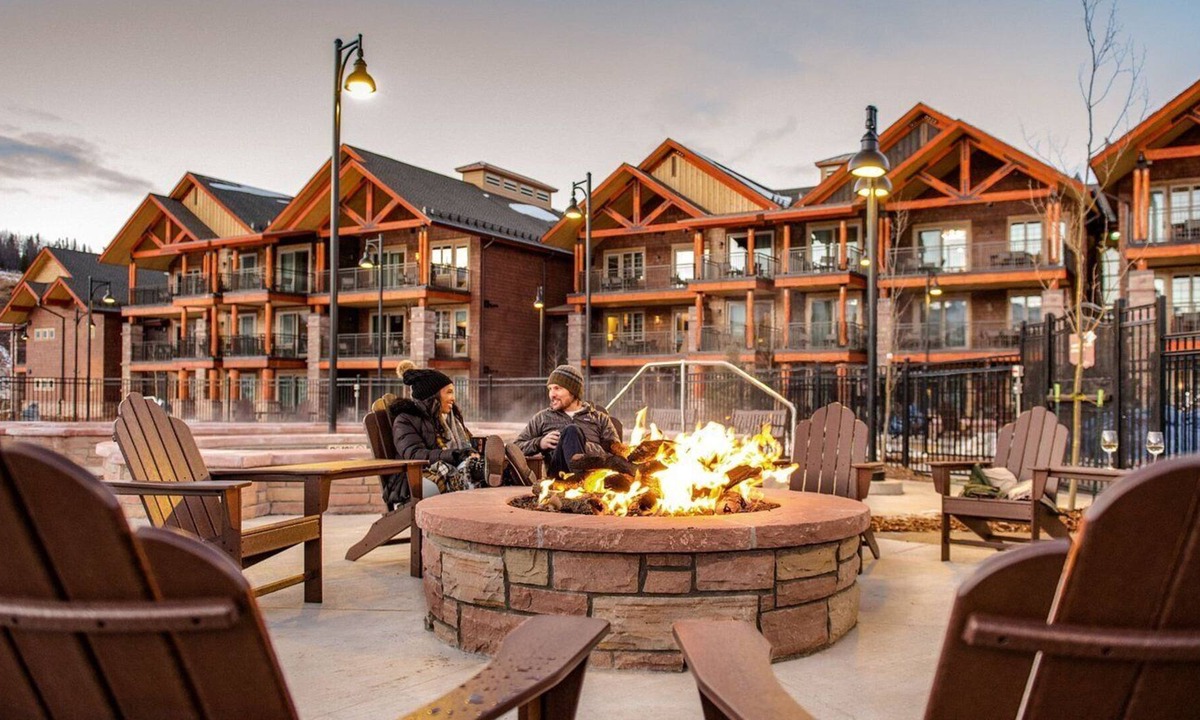 The Highlands Resort | DISTINCT FAMILY-FRIENDLY LUXURY GETAWAY NEAR BLUE RIVER