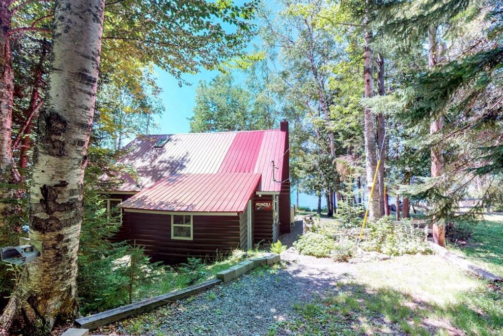 Greenville House | Dog-Friendly Lakefront Cabin with Full Kitchen, Firepit, Free WiFi, Great Views