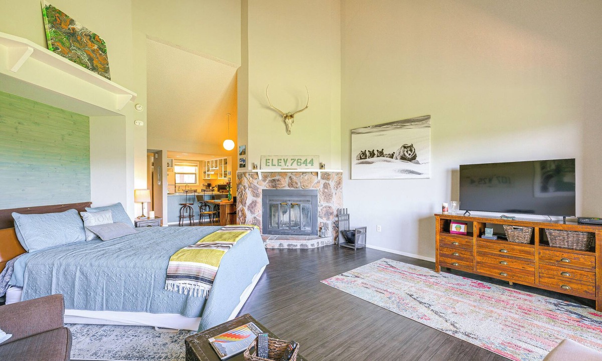 Pagosa Springs Apartment | Dog-friendly Pagosa Springs Studio: Grill & Views!