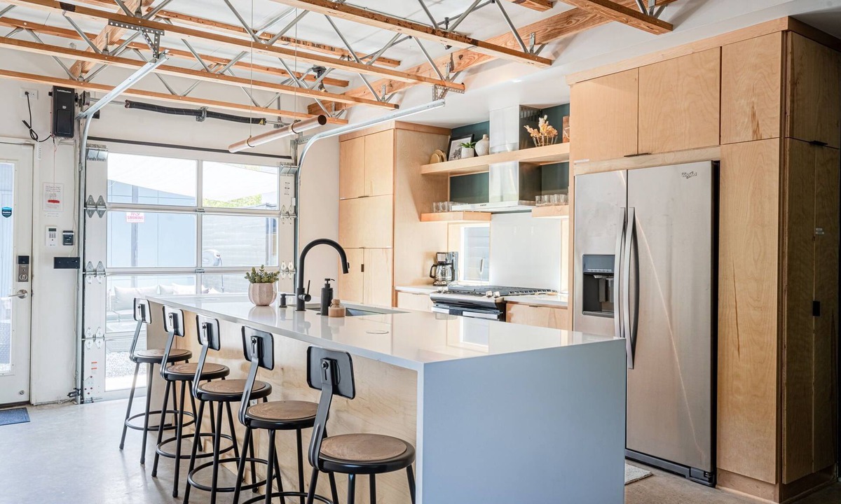 East Cesar Chavez House | Downtown at your Doorstep! Modern Luxury Home