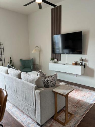 Colfax House | Downtown Heights