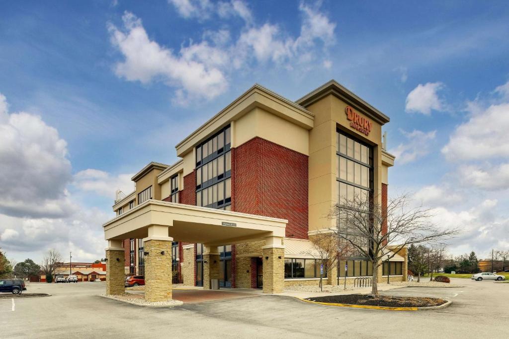 Tuttle Hotel | Drury Inn & Suites Columbus Dublin