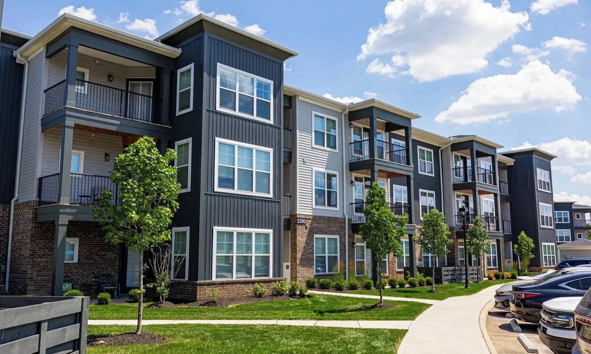 Tuttle West Apartment | Dublin 1BR | Pets OK | King bed | 0 stairs