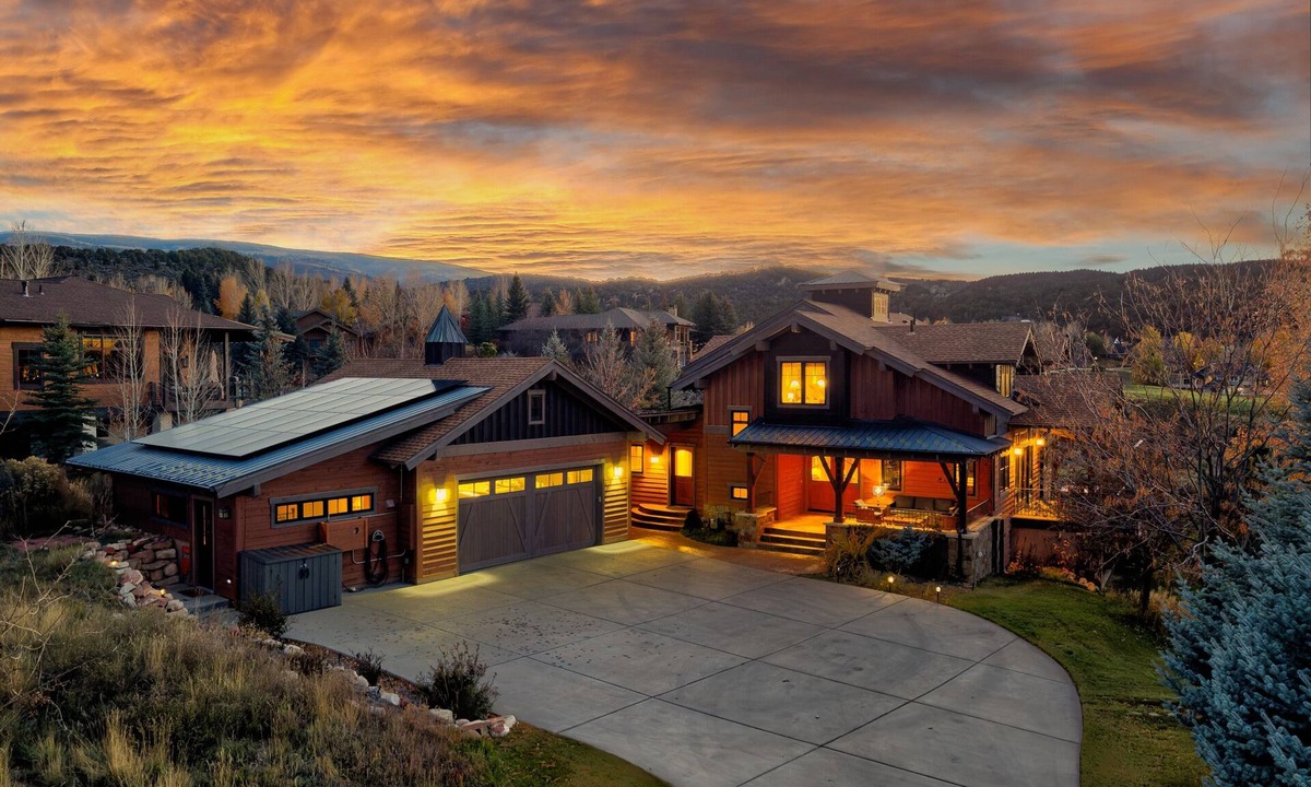 Eagle House | Eagle's Landing, a luxury 5BR Home in Eagle Ranch-Perfect for Groups & Families!