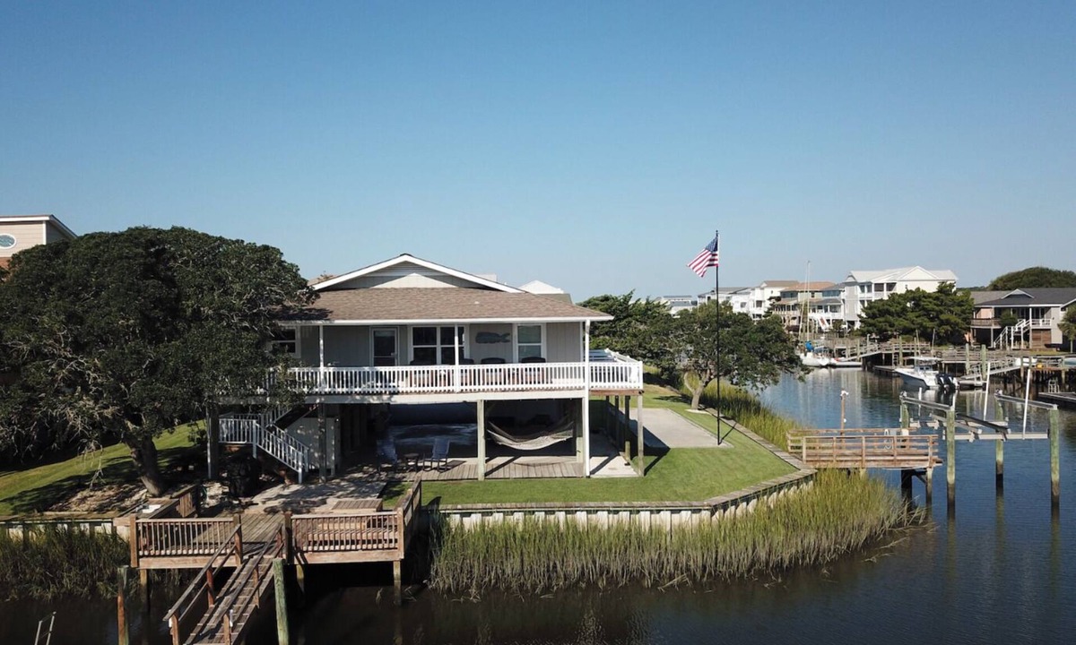 Holden Beach House | "Easy Day" is a 4 bedroom, 2 bath Waterfront Home, NOW Pet Friendly