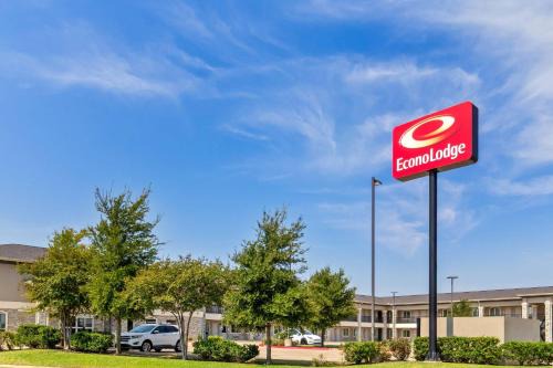 Bryan Cabin | Econo Lodge