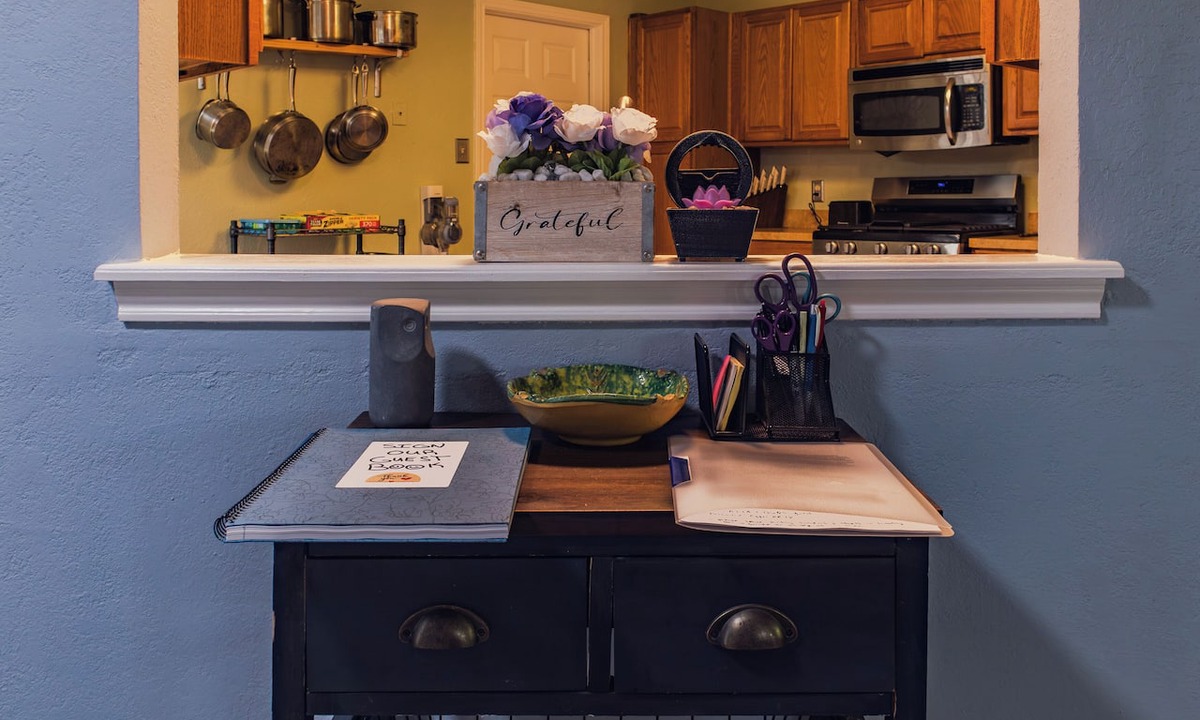 Round Rock House | Egger