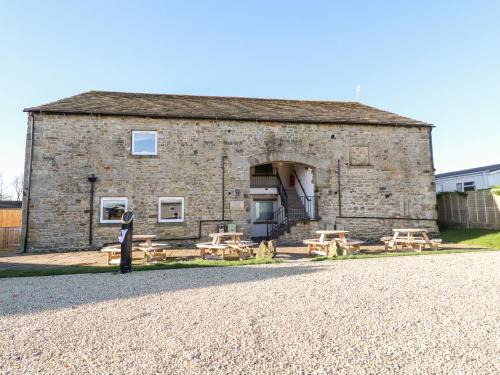 Fourstones Near Bentham House | Eldroth