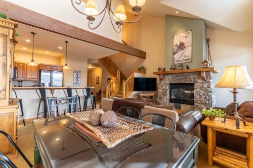 Keystone Apartment | Elk Run Villas #9576 : 2