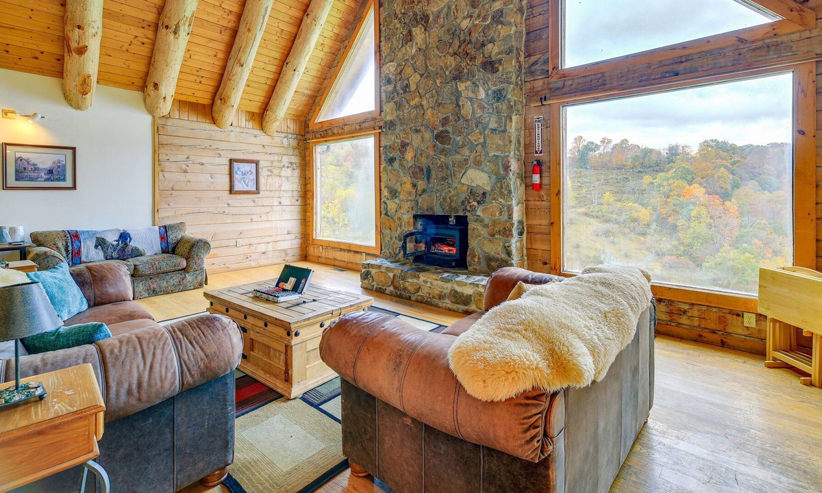 Ceres Cabin | Expansive, Pet-Friendly Ceres Retreat on 120 Acres