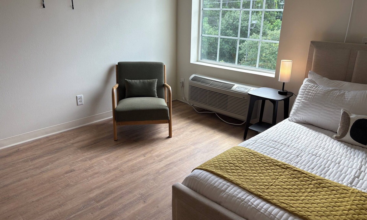 Covington Apartment | Explore our modern amenities, thoughtful floor plans, and prime location.