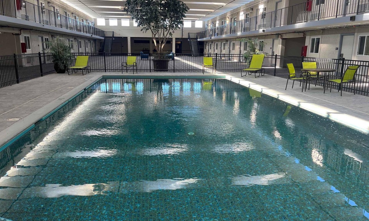 Sterling Hotel | Extended Stay America Select Suites - Sterling