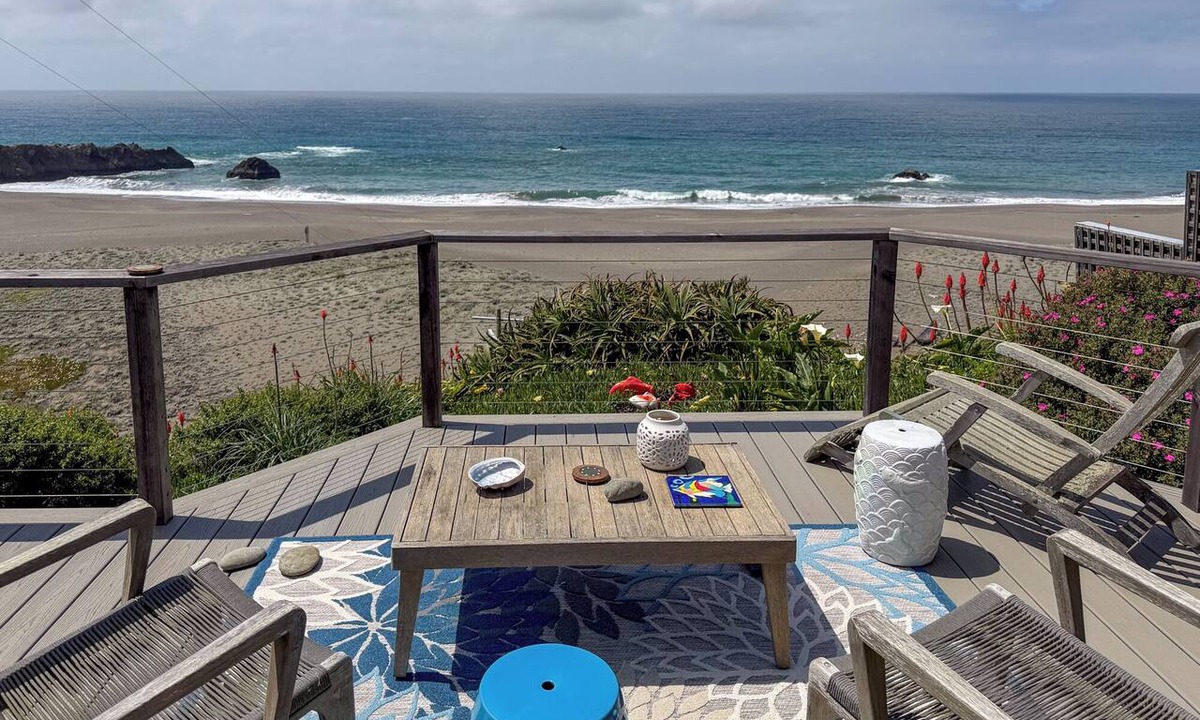 Bodega Bay House | Fabella - Ocean front cottage, spectacular Views, short walk to the beach.