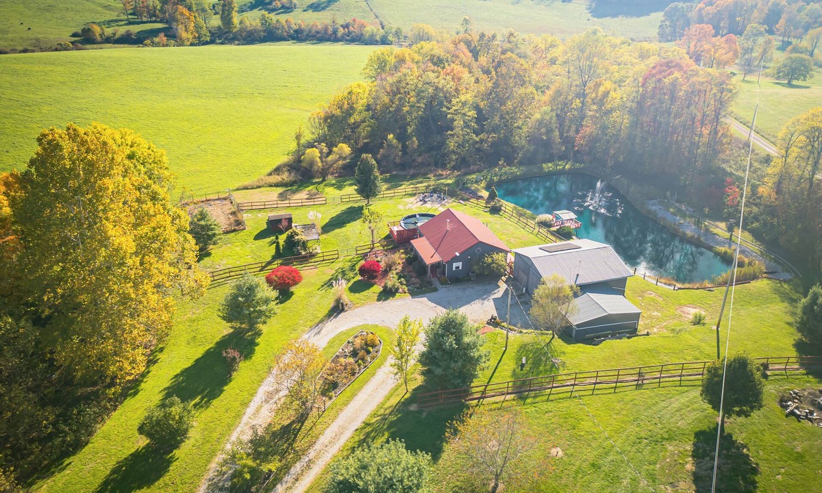 Rockbridge Cottage | Fall in Hocking Hills, Luxury Cottage with Hot Tub, Fire Pits, & Pond