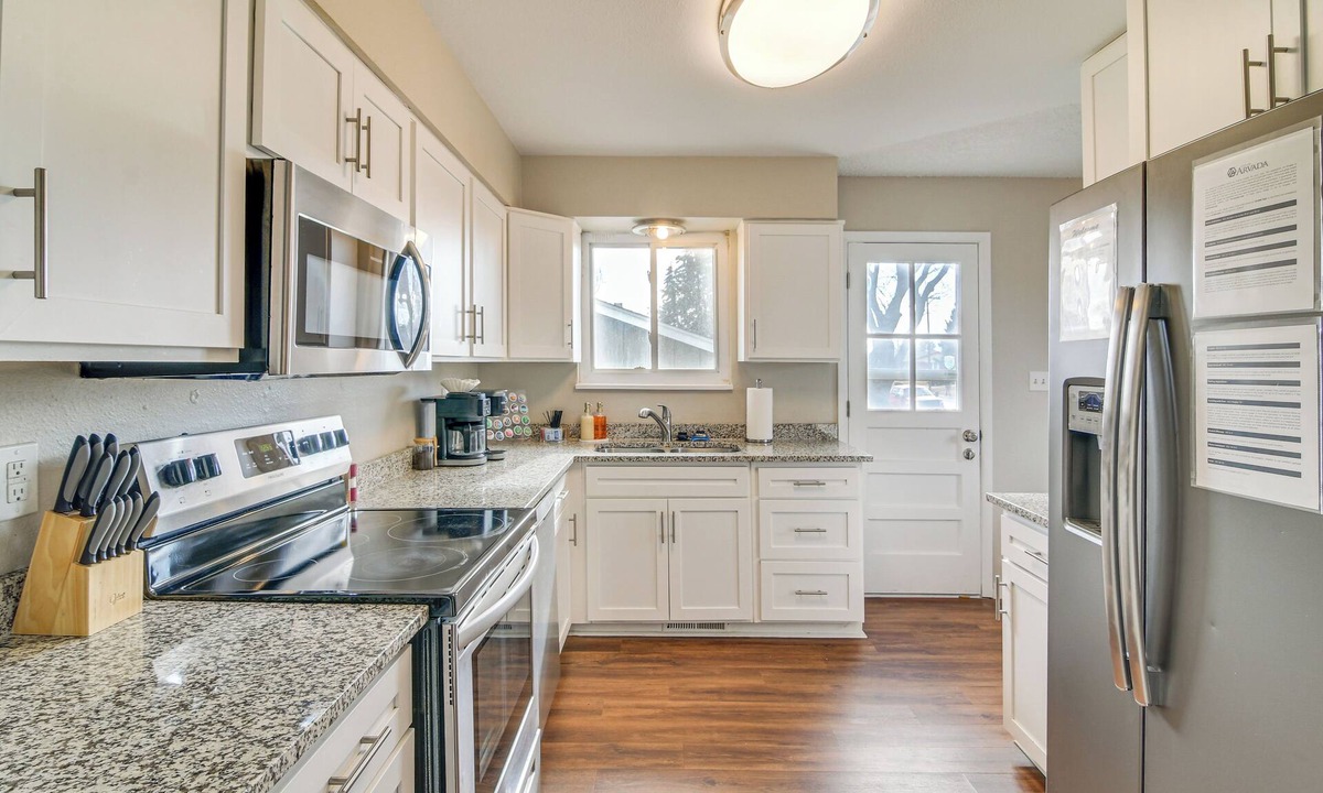 Lamar Heights Area Cottage | Families w/Pets Welcome! Art Deco Home in Arvada