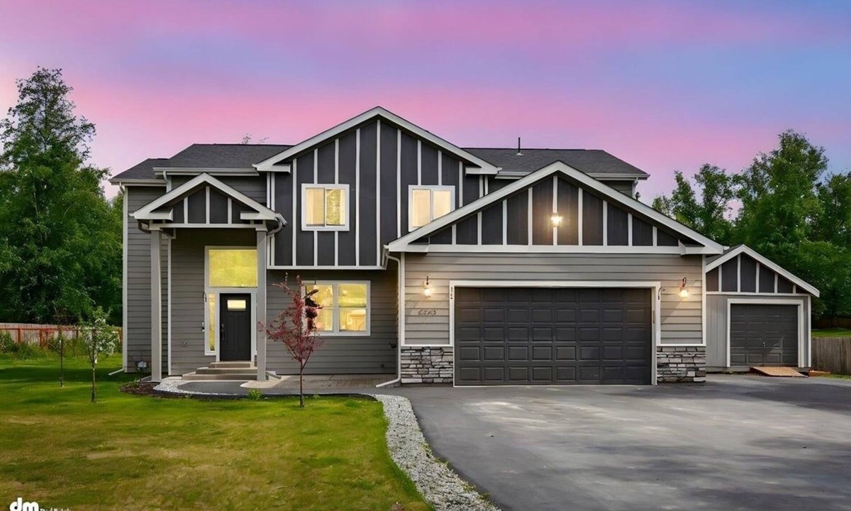 Palmer House | Family-Friendly Palmer Retreat - Near Hatcher Pass, Hot Tub & Sauna