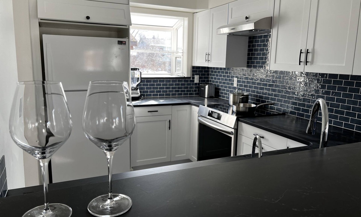 Turnagain House | Family sized home minutes from the airport. Your Alaska base camp!