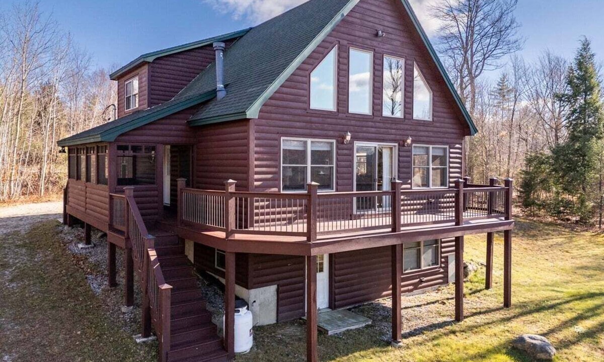 Sunday River Area Ski Chalet | Farwell Mountain Retreat