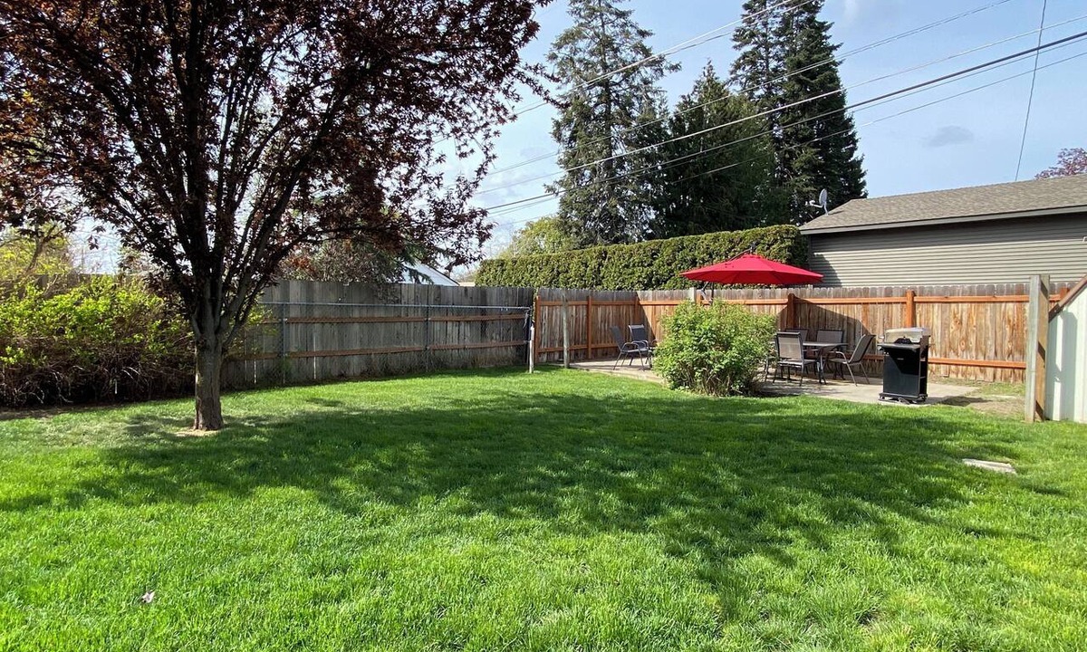 Spokane House | Fenced Backyard-Central AC-Arcade Game Rm-3 Mi to Dwntwn & Gonzaga