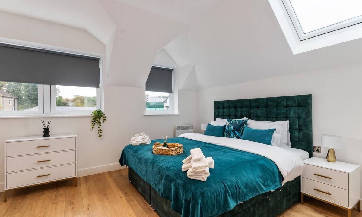 Leatherhead Apartment | Flat 7 Leatherhead