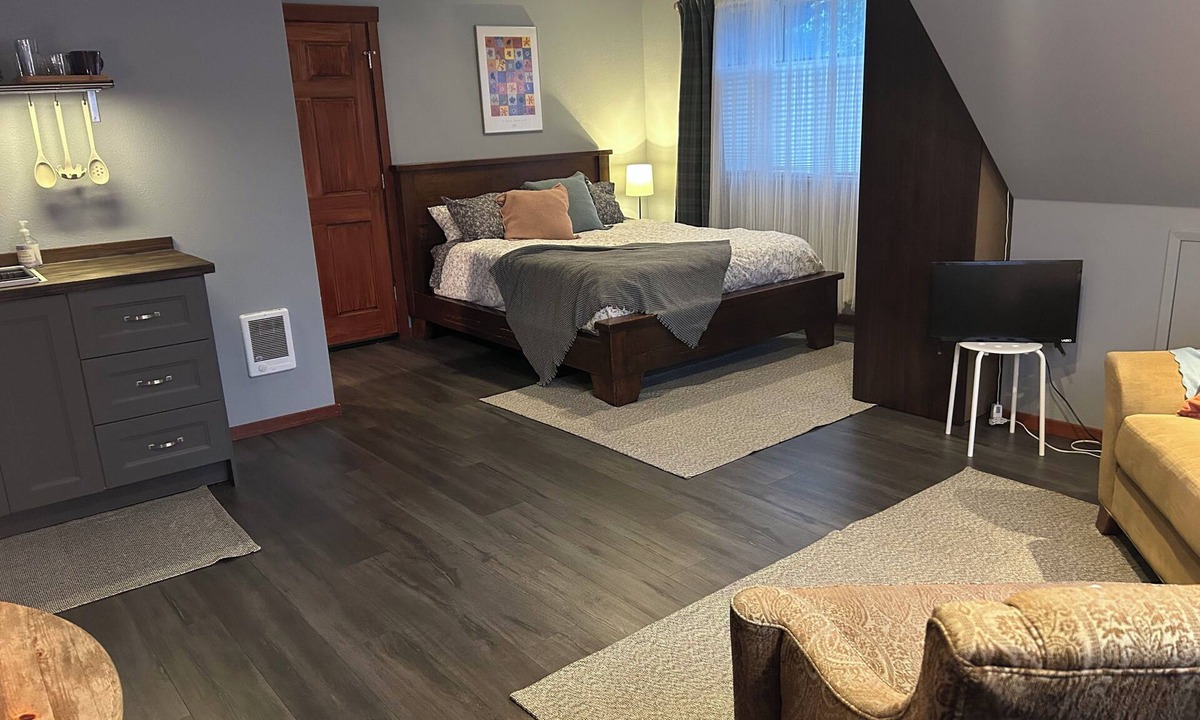 Genesee Apartment | Fog & Nook Loft