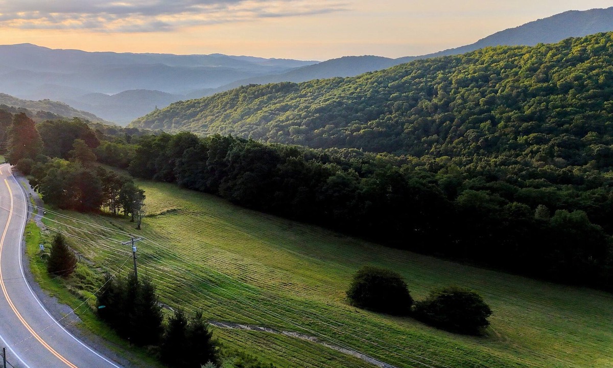 Seven Devils Cabin | Fox Crossing - Mountain Views, Game Room & Pet-Friendly Cabin!