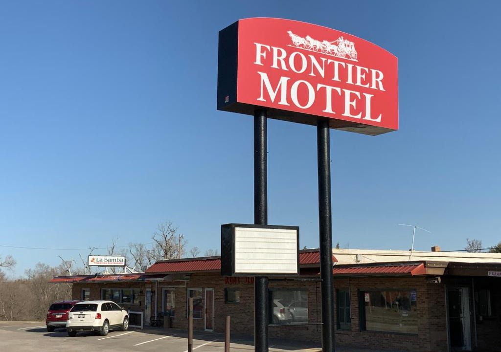 Oberlin Hotel | Frontier Motel
