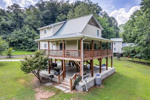 Whittier House | Full Stream Ahead