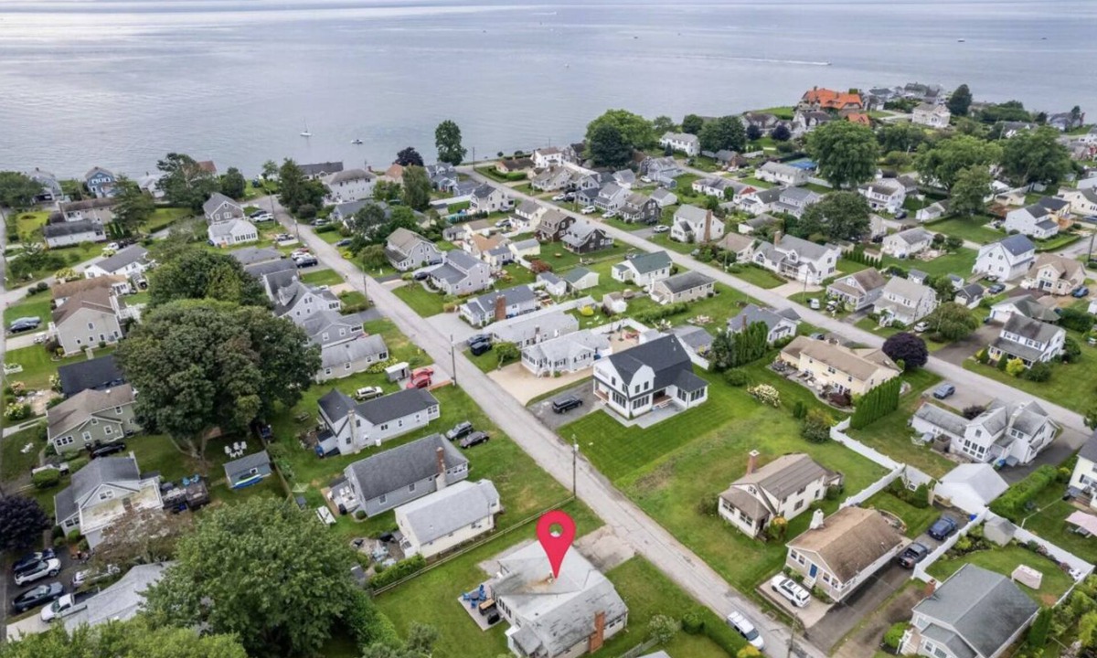 Old Saybrook House | Fully Updated Cornfield Point Beach House, Old Saybrook, CT