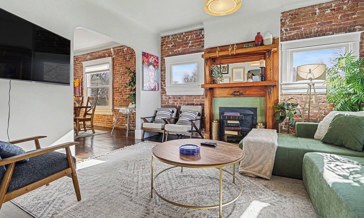 Cole House | Gorgeous Victorian home, ideal for family!